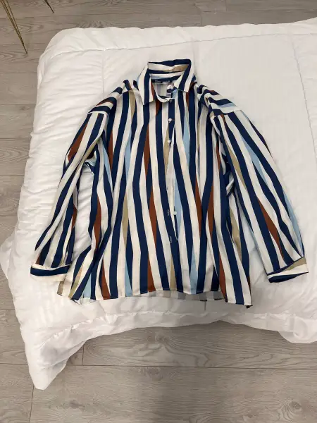 أخرى — قميص كاجوال مقاس L/M