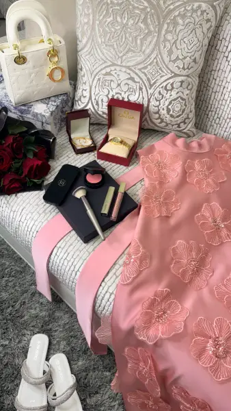 أخرى — فستان واسع 💕
