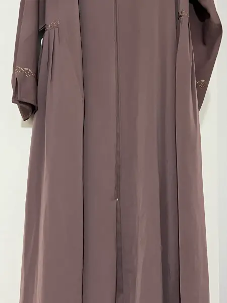 أخرى — عباية مقاس 4