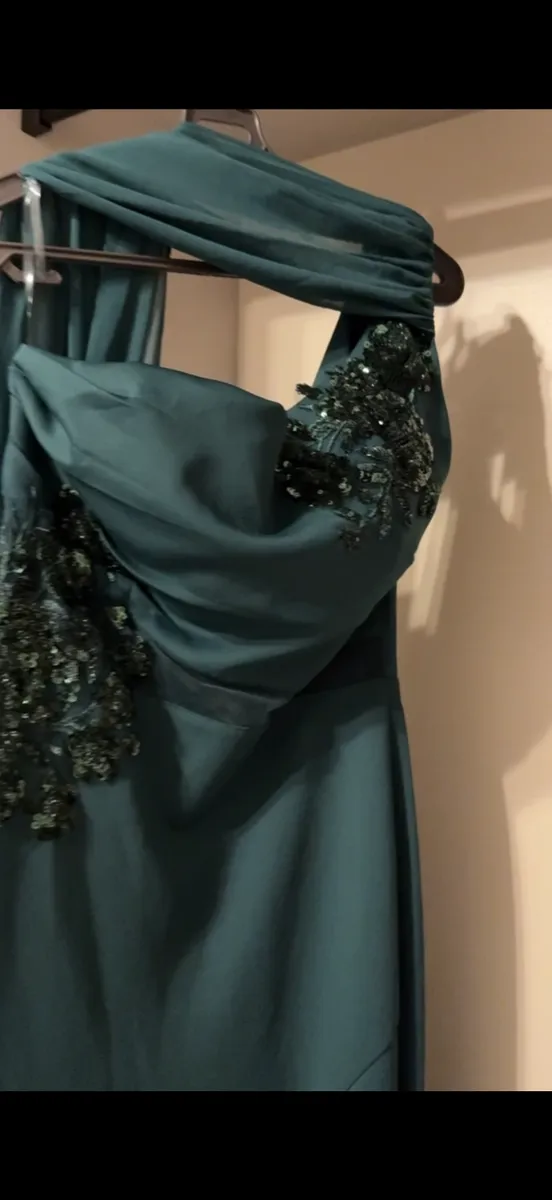 فستان سهرة — 1