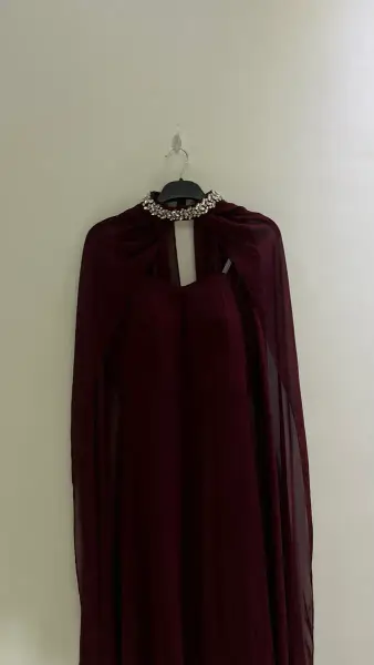 أخرى — فستان سهرة بناتي يلبس 36/38