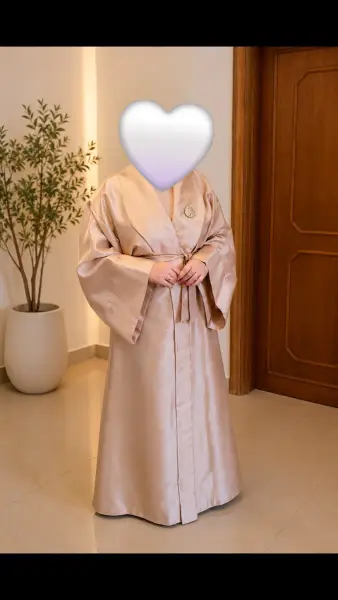 أخرى — بشت